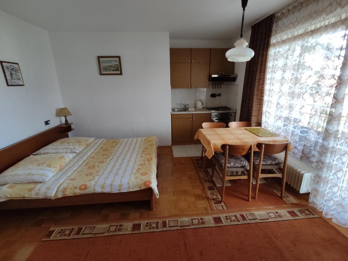 Apartments Samec 이졸라 외부 사진